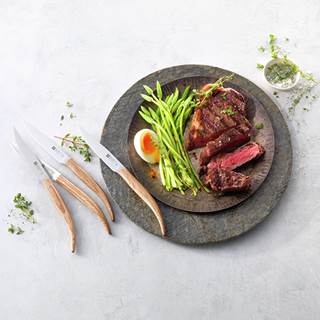 *Steakset 4-tlg in der Farbe braun. Nicht kombinierbar mit anderen Rabatten oder Aktionen. (UVP 109€ | Outletpreis 75,95€)