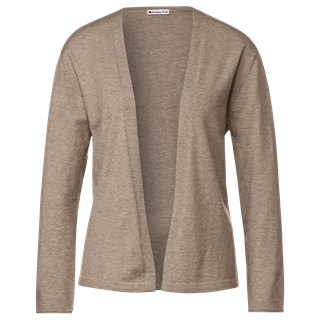 *Cardigan, in different colors. While stock lasts. Cannot be combined with other discounts. (RRP €39.99 | outlet price €27.99)