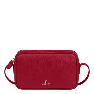 *"Ida XS" crossbody, available in black, crimson red and marzipan beige. Cannot be combined with other discounts or promotions. (RRP €245 | Outlet price €175)