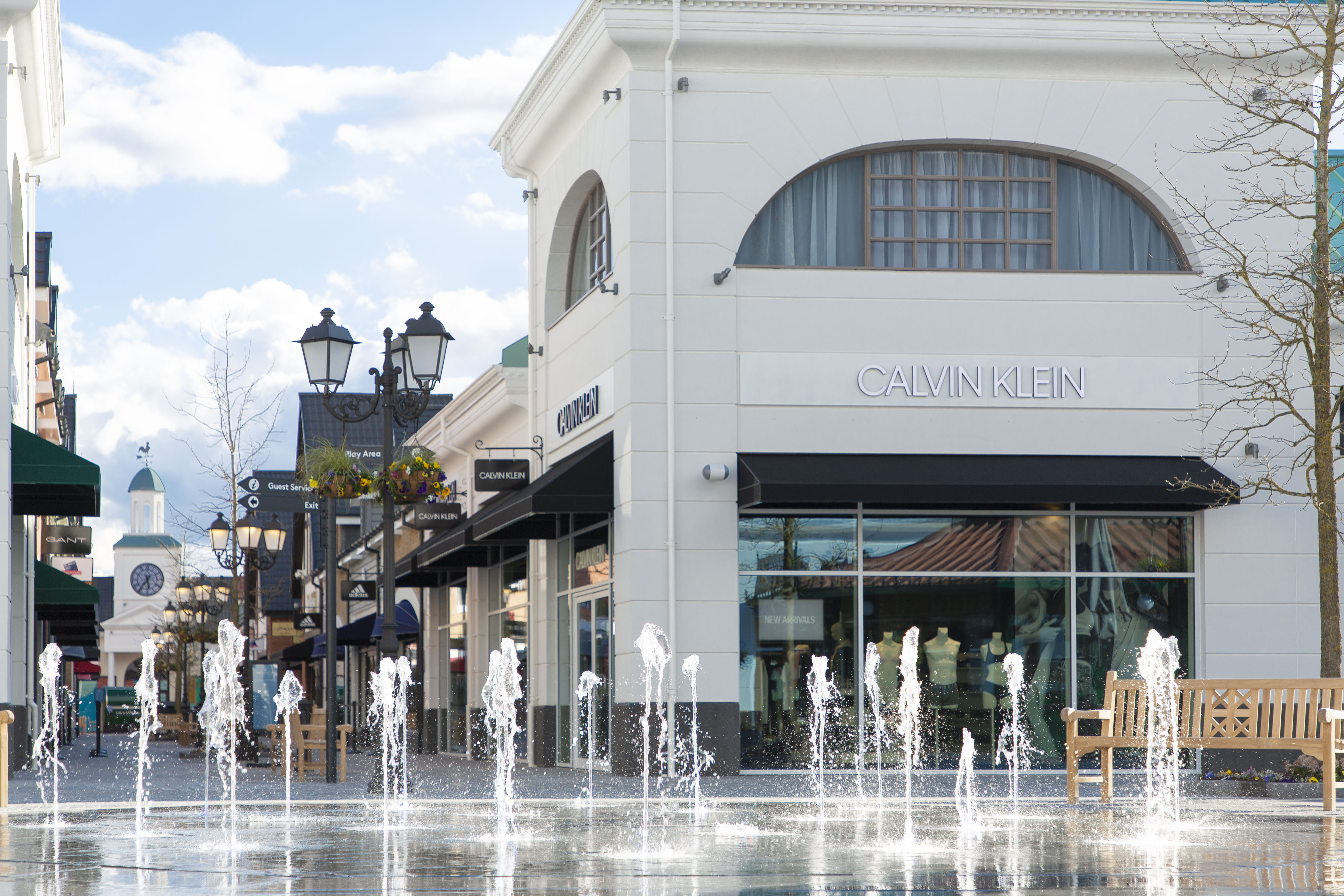 Mcarthur glen shop calvin klein