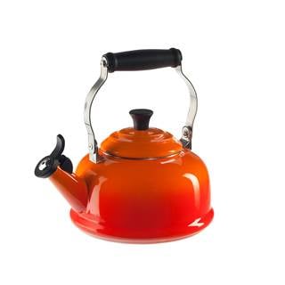 *Kettle classic, 1,6 Liter, ovenred. Cannot be combined with other discounts or promotions. (RRP €115 | outlet price €80.50)