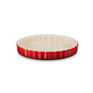 *Traditional pie form, 24cm. 3 different colors. Cannot be combined with other discounts or promotions. (RRP €49 | Outlet price €34.30)