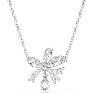 *Necklace. Cannot be combined with other discounts or promotions. (RRP €129 | Outlet price €90)