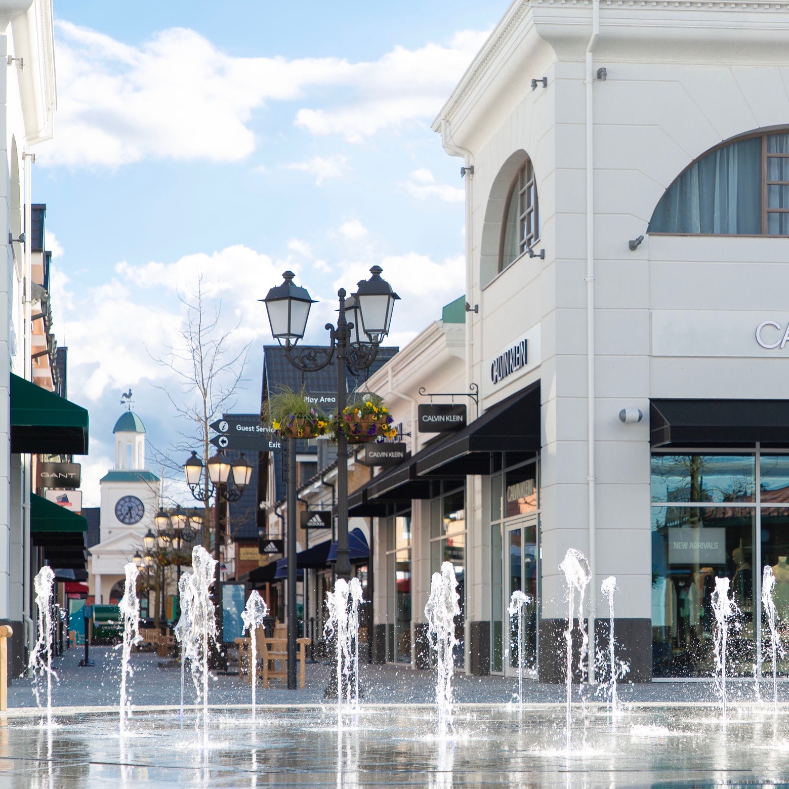 Guess mcarthur glen outlet outlet