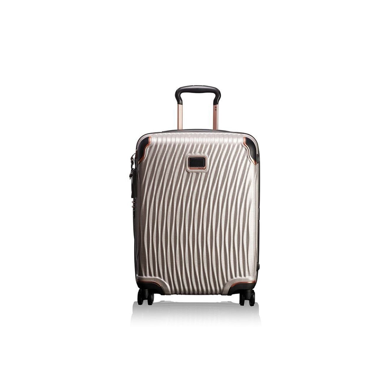 tumi outlet return policy